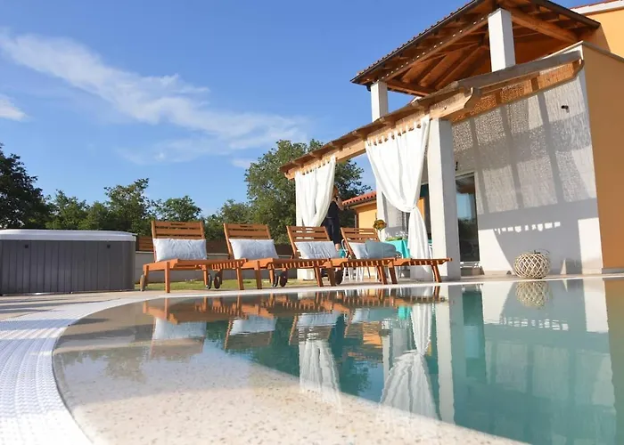 Villa Dana Porec - 6Min Drive To The Beach - Pool - Whirpool