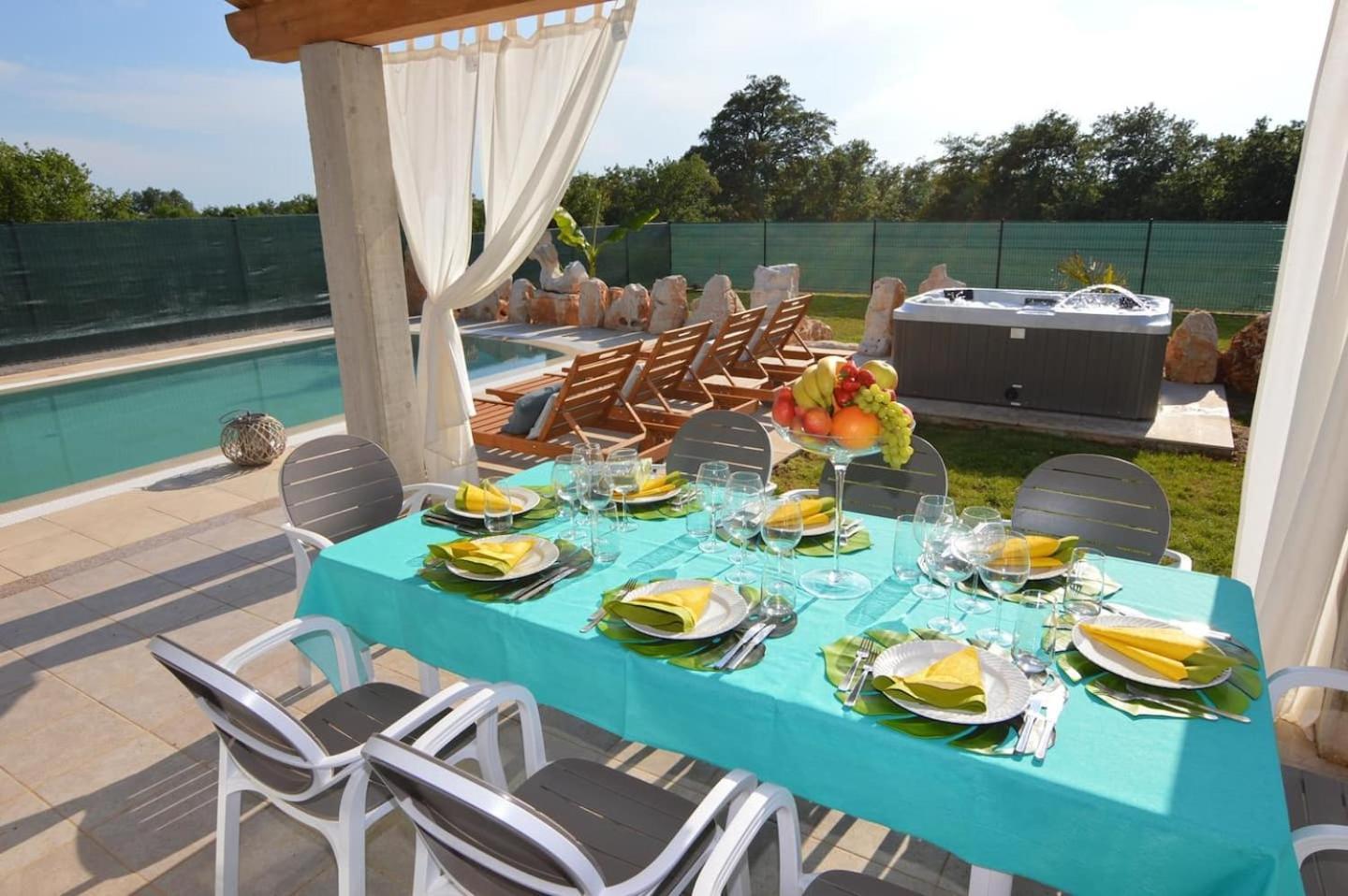 Dana - 6min Drive To The - Pool - Whirpool * Poreč