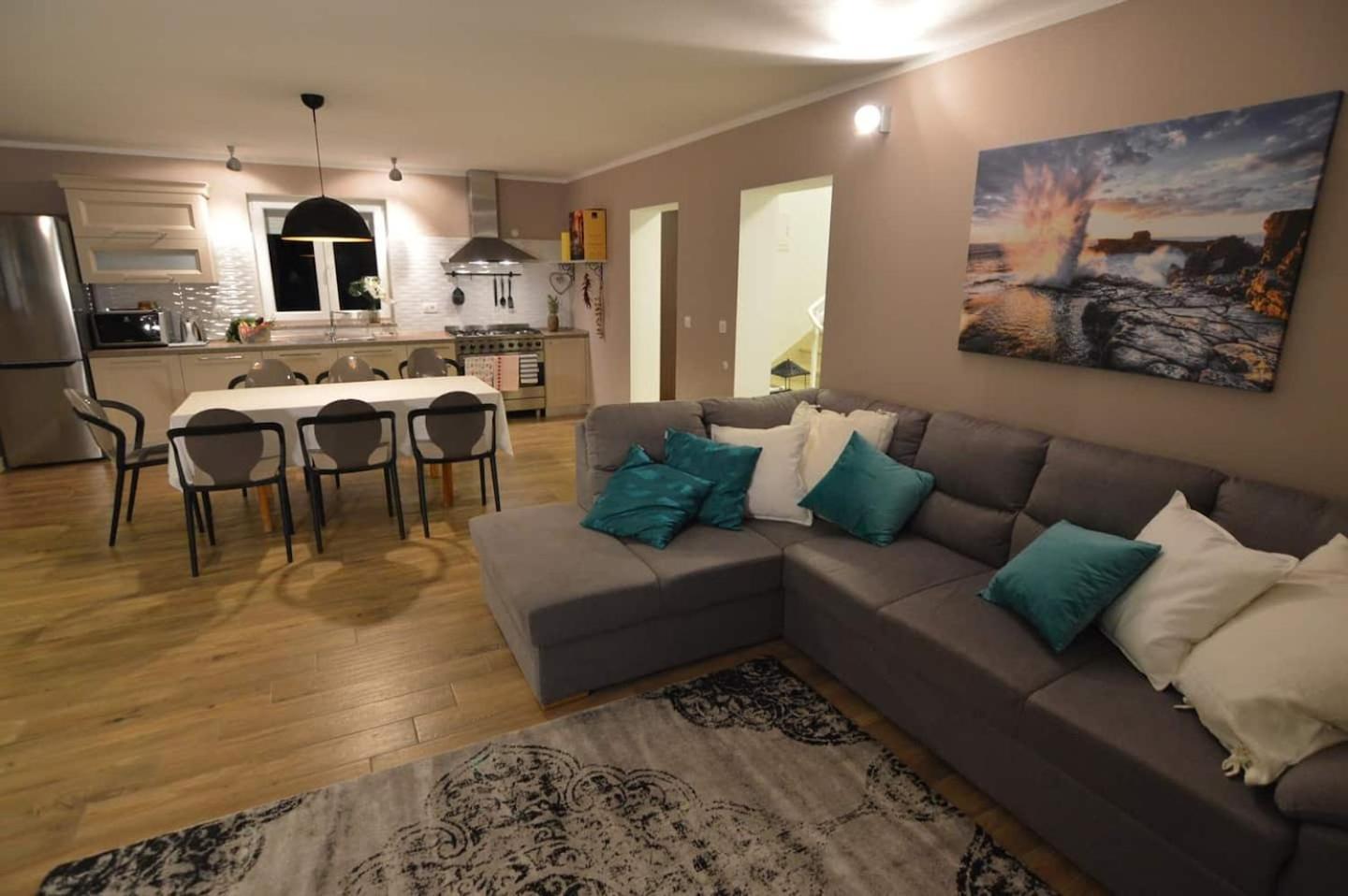 Dana - 6min Drive To The - Pool - Whirpool Villa